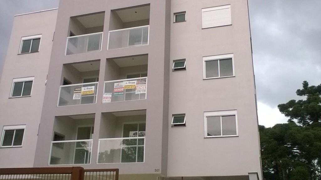 Apartamentos - 2 Dorm.<br />SOLAR DO PRADO<br />CAXIAS DO SUL<br /><br /><p>Confiale Imóveis vende Apartamento de 2 dormitórios, estar/cozinha, área de serviço, área de serviço, sacada, churrasqueira, gás encanado, piso cerâmico e 1 vaga de garagem.</p> (11/07/2016)