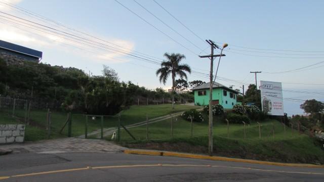 Terrenos<br />PIONEIRO<br />CAXIAS DO SUL<br /><br /><p><strong>Confiale Imóveis</strong> vende excelente opção para indústria. Terreno em área valorizada próximo a saída da cidade. </p> (22/06/2015)